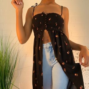 floral flowy top 💛